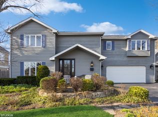 434 Ridge Ave, Clarendon Hills, IL 60514