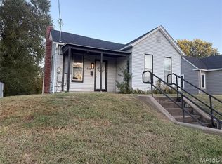836 Grand Ave, Hannibal, MO 63401
