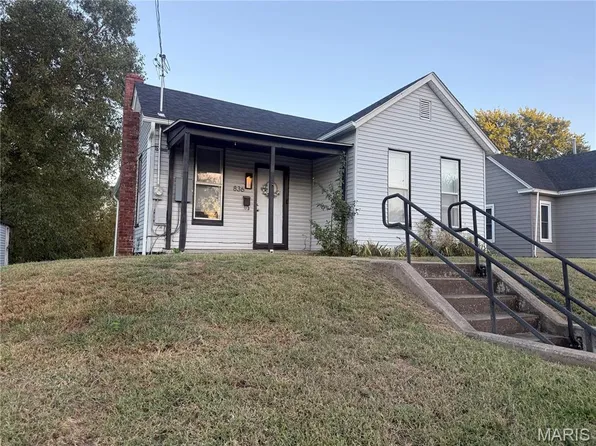 836 Grand Ave, Hannibal, MO 63401