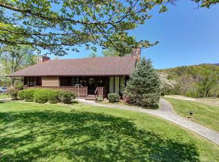 3815 E Pkwy APT 1, Gatlinburg, TN 37738