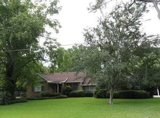 429 Riddle Ln, Westlake, LA 70669