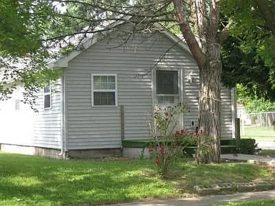 1900 3rd St photo 1