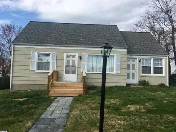 425 Smith St, Waynesboro, VA 22980