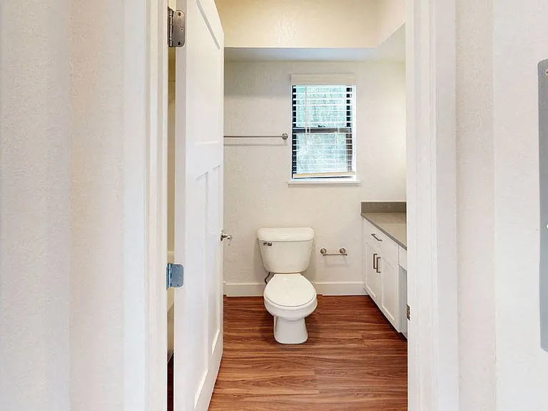 Green Ridge Apartments — Photo 21