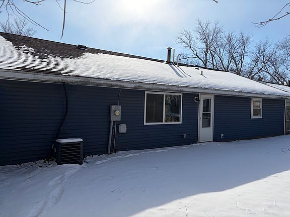 4th image of 3102 W John St