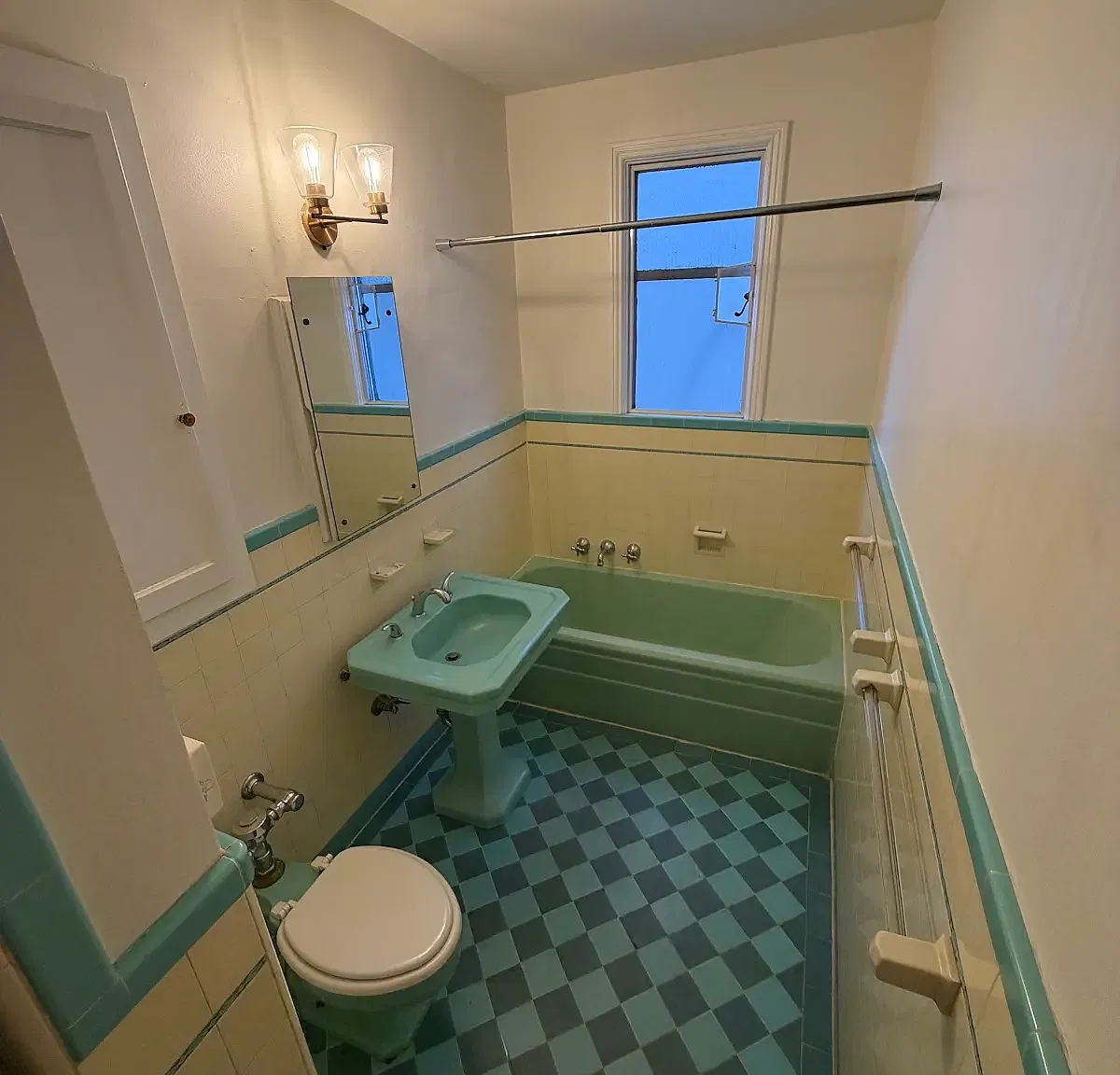 1 bed, $5,500 — Photo 2