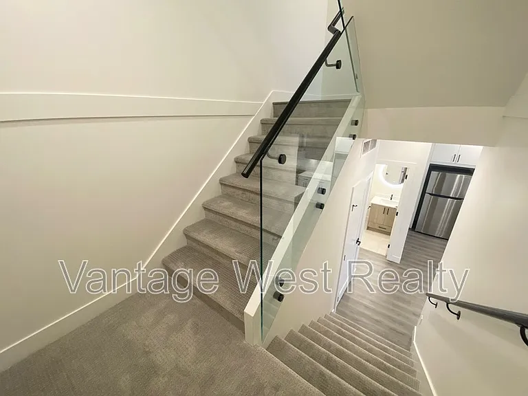 867 Morrison Ave #1 — Photo 17