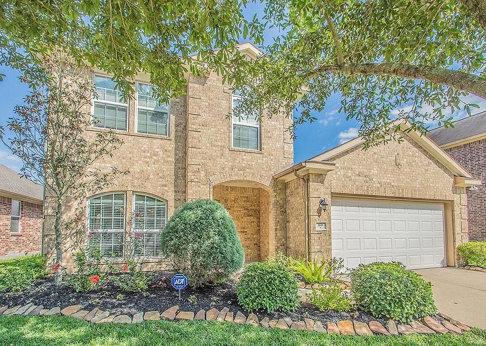 1st image of 2615 Golden Creek Ln