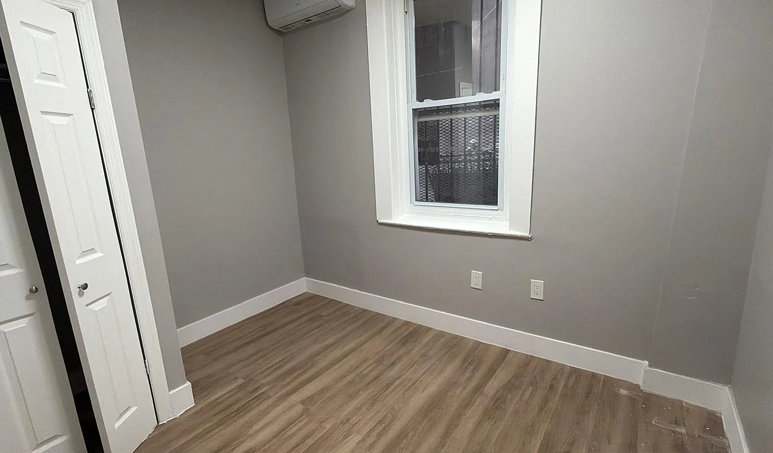 3 bed, $3,373 — Photo 3