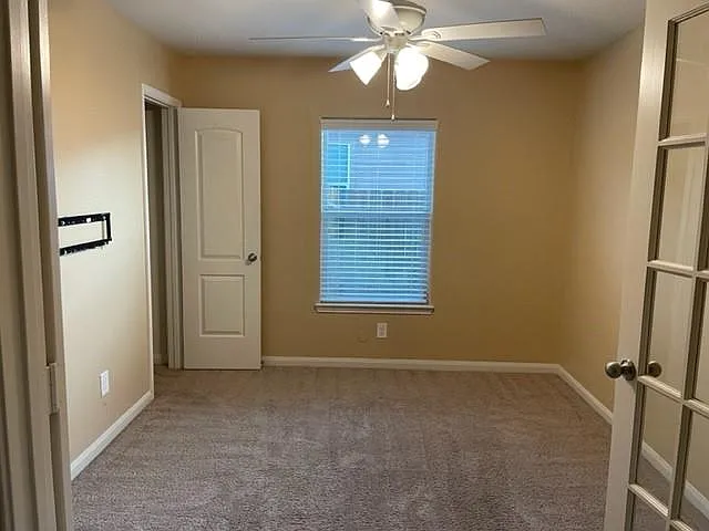 1215 Wallflower Ave — Photo 10
