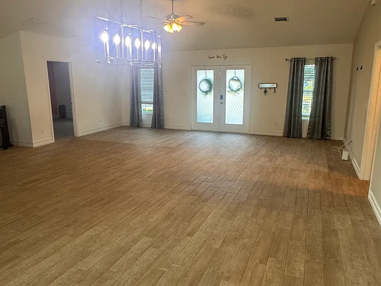 1801 SW Dalmatian Ave — Photo 21