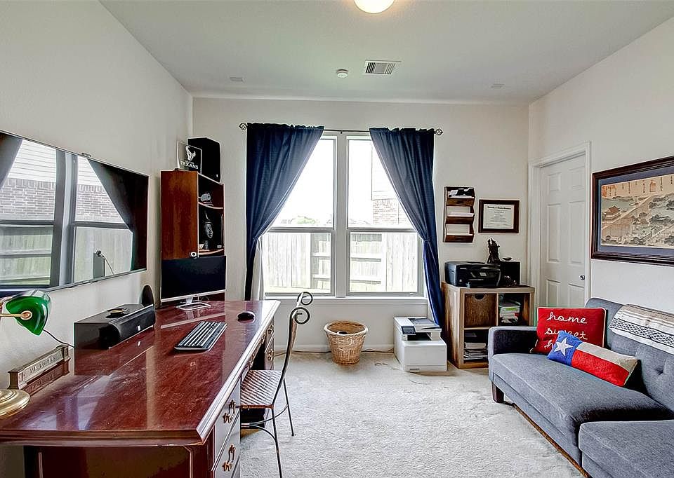 1st image of 3602 Russett Glen Ln