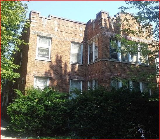 1st image of 2525 W Arthur Ave #6