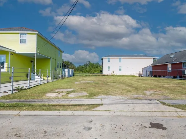 2342 Forstall St, New Orleans, LA 70117