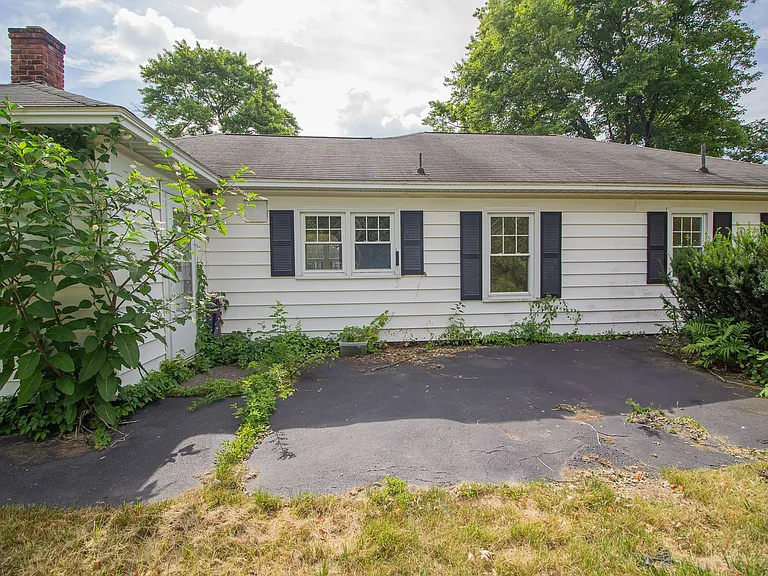 4 Weiser St — Photo 17