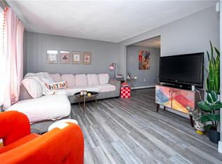 77 Reed St, Warwick, RI 02886