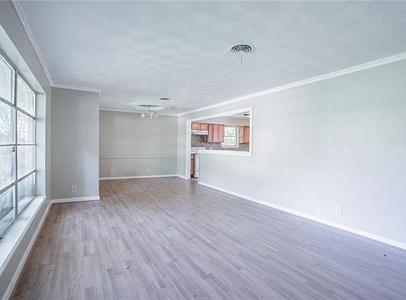 4th image of 603 Glen Arbor Dr