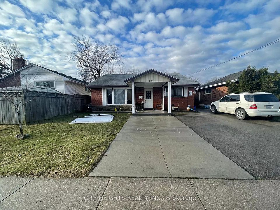1st image of 176 Fennell Ave E