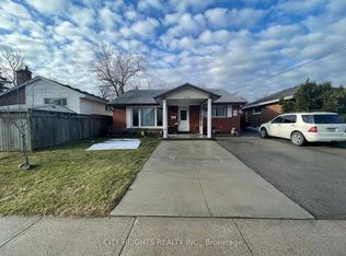 176 Fennell Ave E, Hamilton, ON L9A1S3