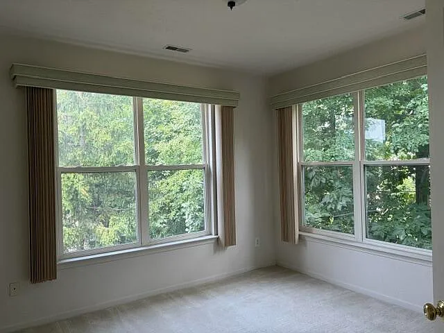 1452 Fox Pointe Cir — Photo 10