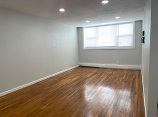 120 32nd St APT 1O, Union City, NJ 07087