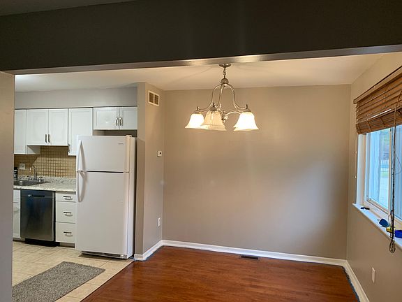 4th image of 41852 Langley Dr