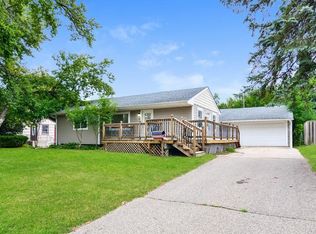 8533 Chicago Ave S, Bloomington, MN 55420