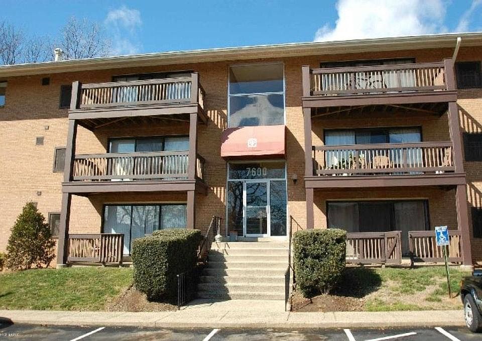 1st image of 7600 Savannah St APT 301