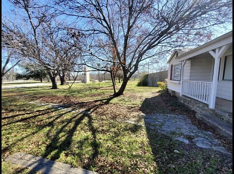 310 S Crook St — Photo 5