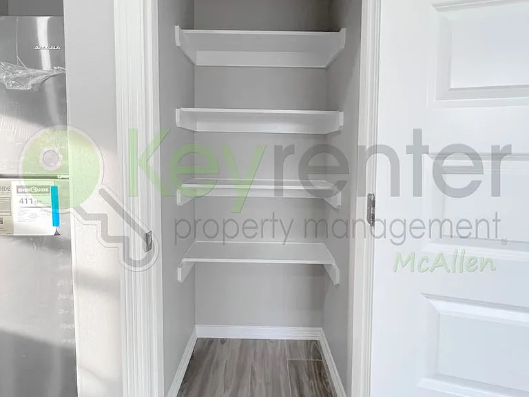4104 Walnut Ave #4 — Photo 12