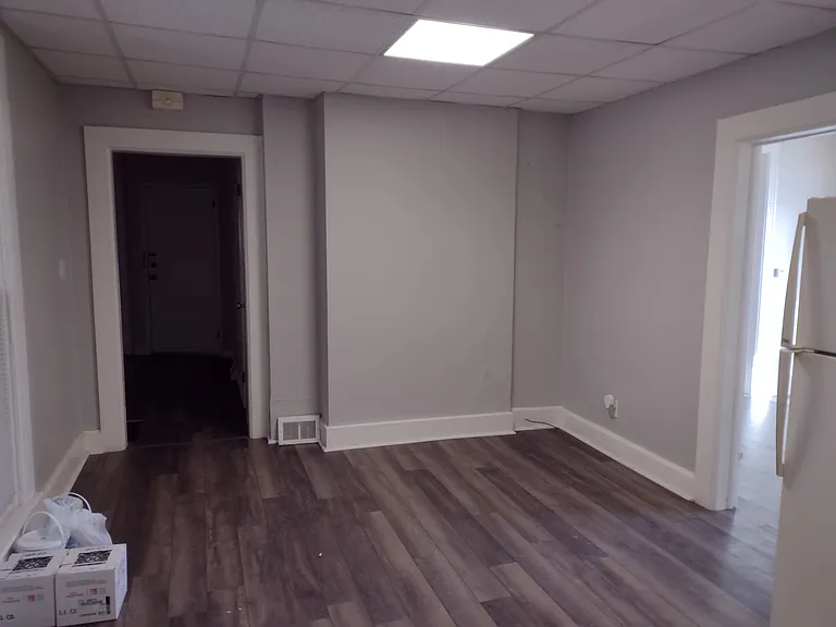 679 W Stephenson Apt Pass — Photo 6