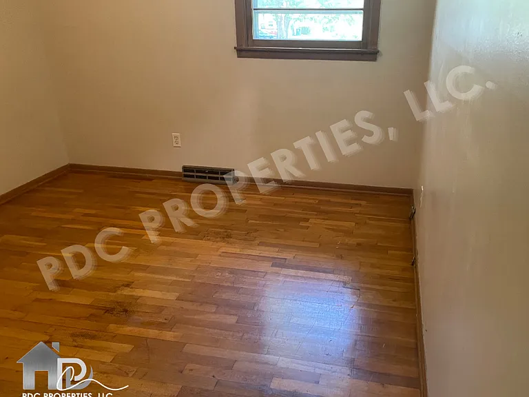 832 S Luster Ave — Photo 19