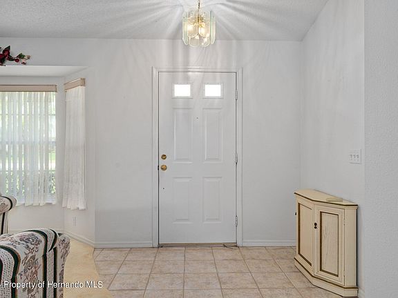 5th image of 11152 Brooklawn Dr