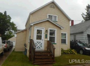 312 W Ridge St, Ishpeming, MI 49849