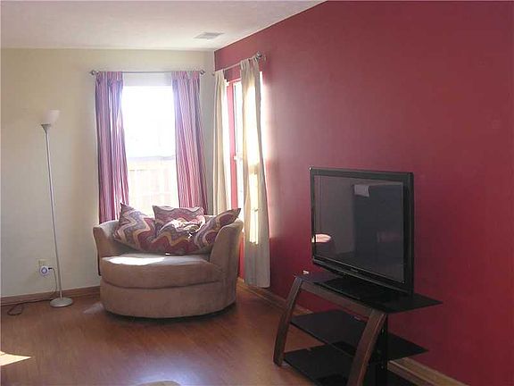 5th image of 5636 Orchardgrass Ln
