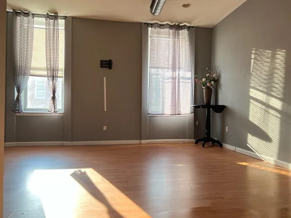 1309 N 15th St #2, Philadelphia, PA 19121