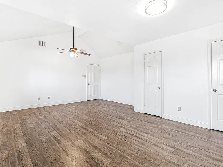 160 County Road 4801 — Photo 36