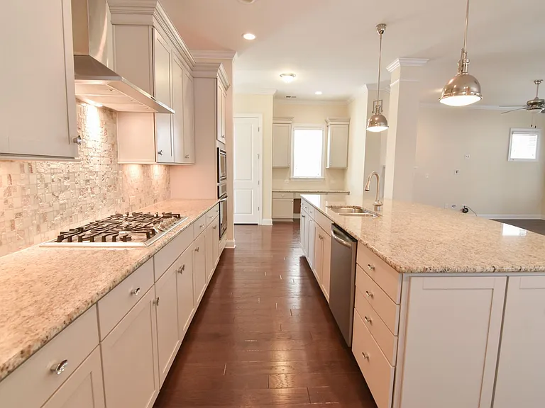 4909 Providence Country Club Dr — Photo 4