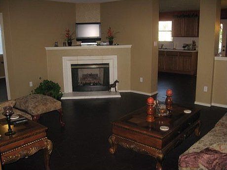5th image of 2706 Greenlee Dr