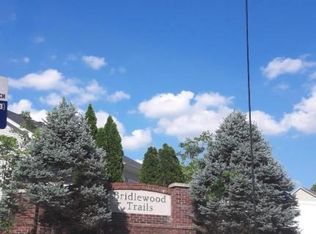 6403 Saddleview Ct, Louisville, KY 40228