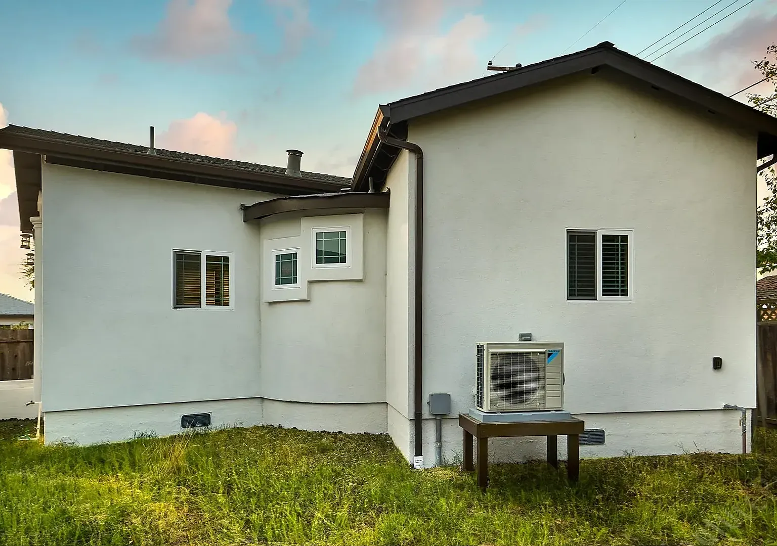 Excellent 2 Bed 2 Bath Property! — Photo 3
