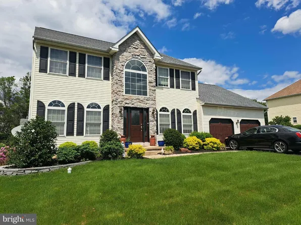 50 Hillcrest Ct, Collegeville, PA 19426