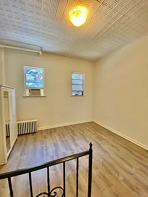 Rented by CMV Realty Inc. | media 4