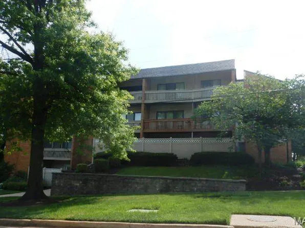 950 E Rue De La Banque St Unit L7, Saint Louis, MO 63141