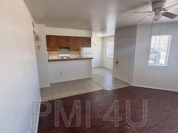 3rd image of 618 Vancouver Rd SE #D