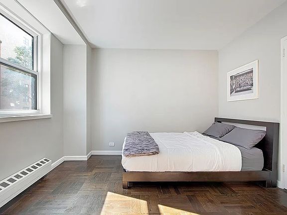 3rd image of 63 E 9th St APT 3E