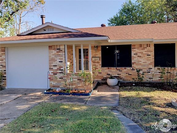 3rd image of 1822 Lucille Dr