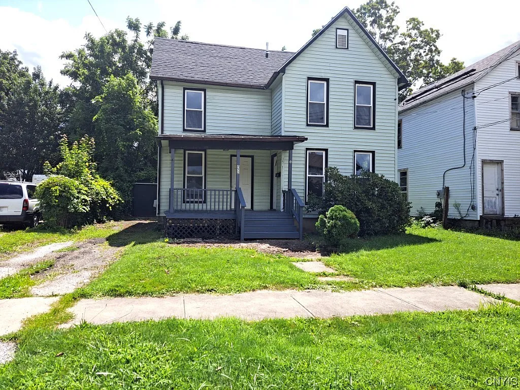 252 Caldwell Ave photo 1