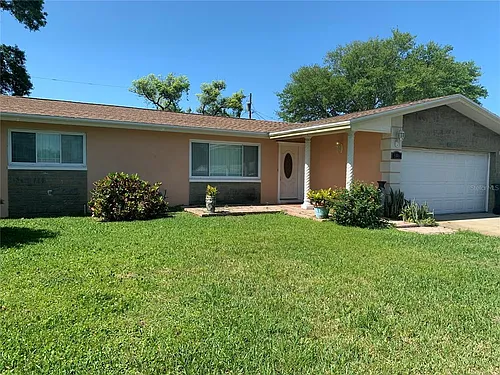 586 E Lake Dr Photo 1 586 E Lake Dr Photo 1