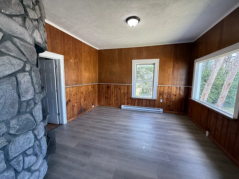 518 Oakvale Rd — Photo 3